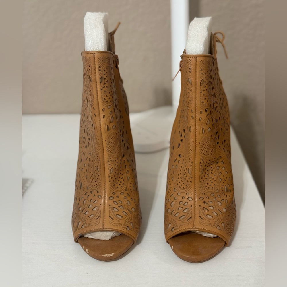 Steve Madden bootie heels
